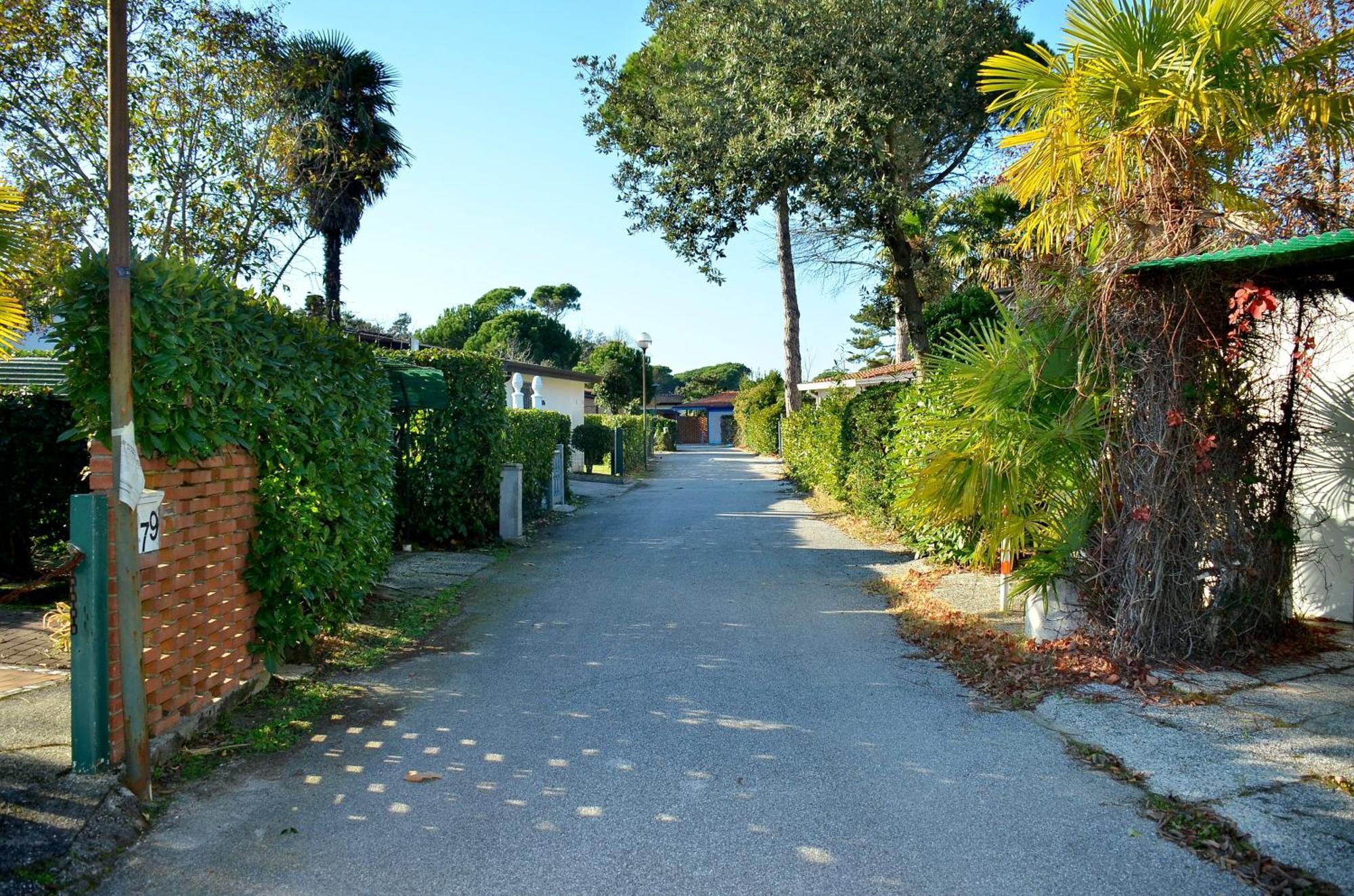 Villa Bouganville Bibione Exterior photo